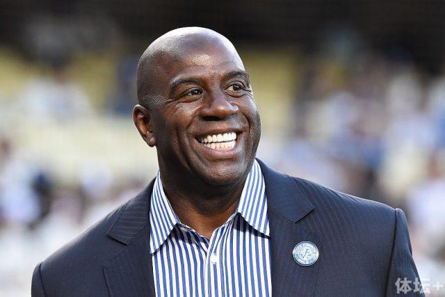 巴黎奥运男篮最佳阵容：库里詹姆斯约基奇入选